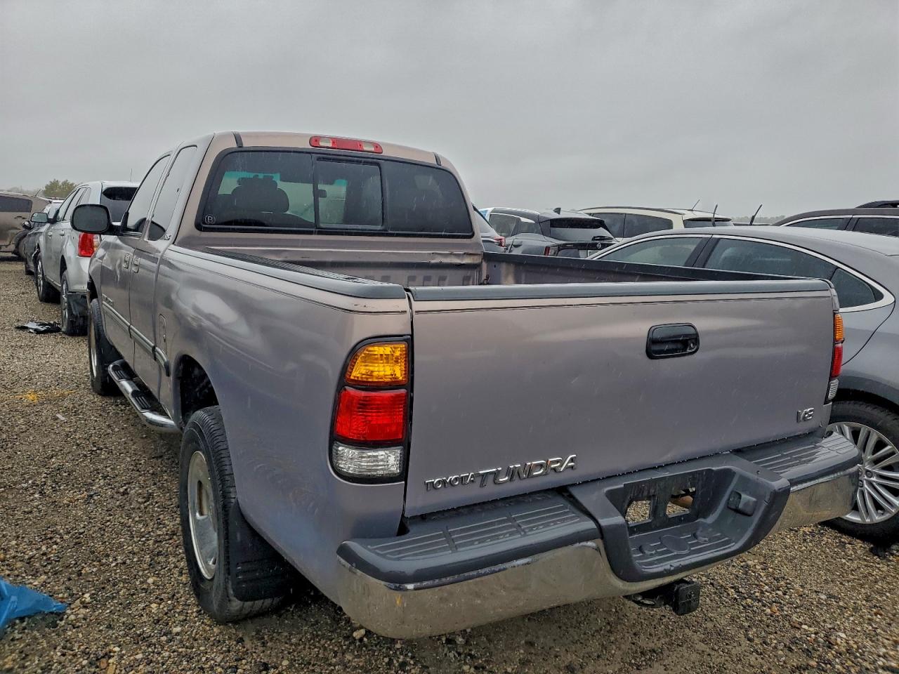 Toyota Tundra Access Cab Image 3