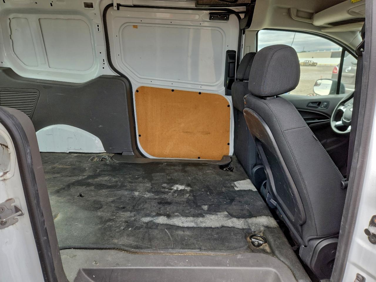 Ford Transit Xl Image 11