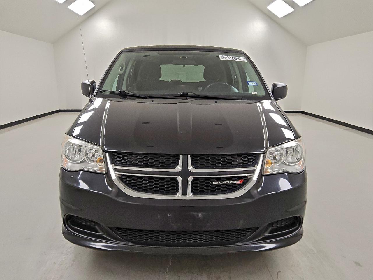 Dodge Caravan Se Image 2