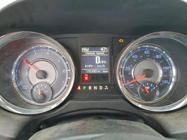 Chrysler Minivan Touring Image 5