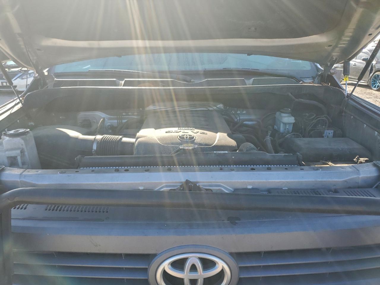 Toyota Tundra Double Cab Sr Image 9