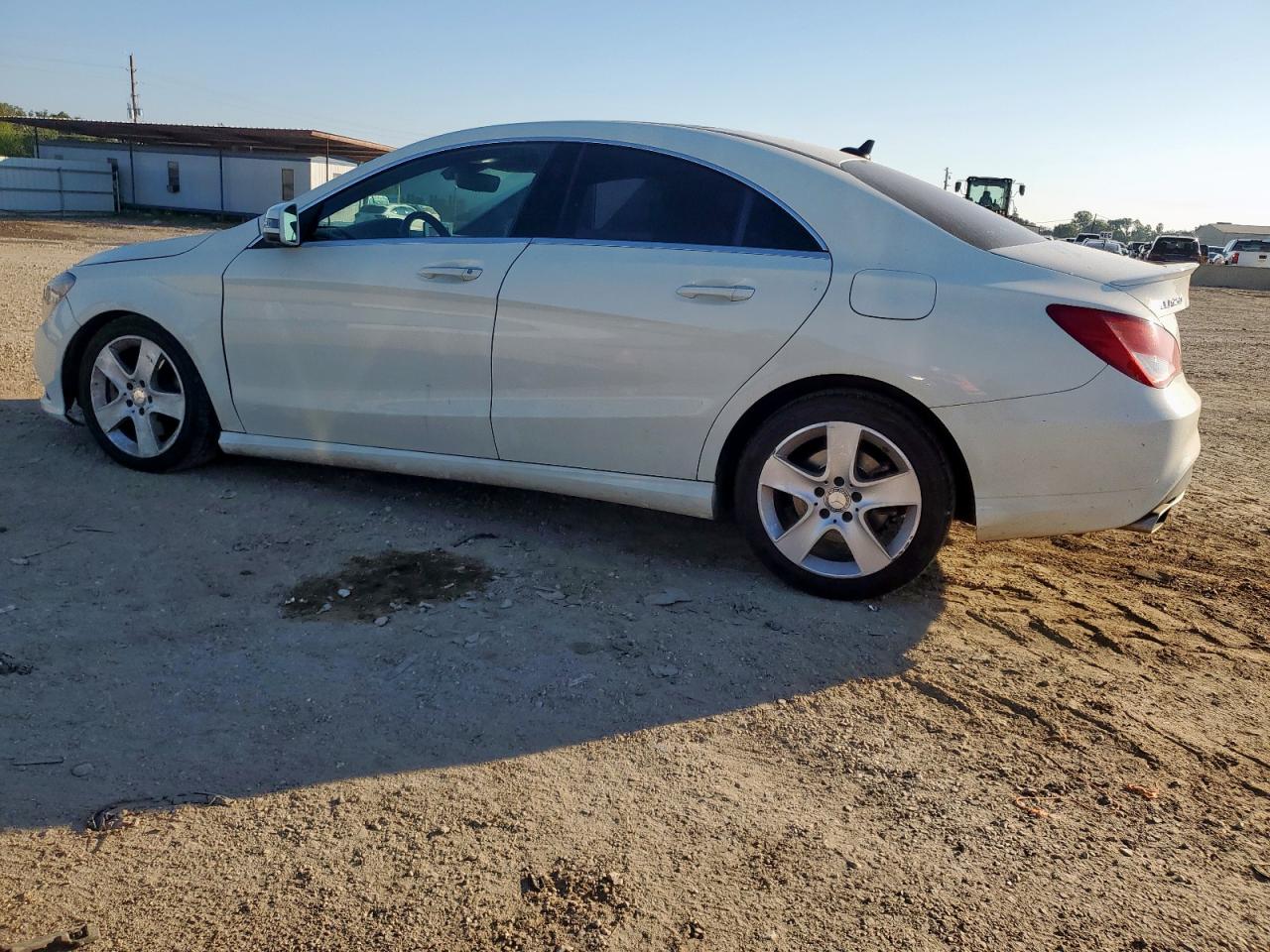 Mercedes-Benz Cla-class 250 Image 8