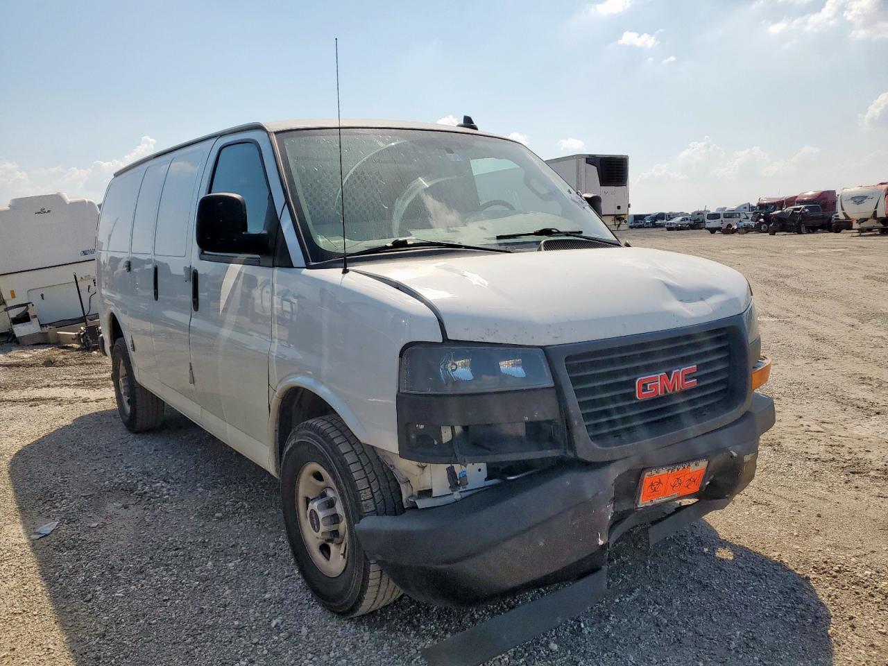 GMC Savana G2500 Image 5