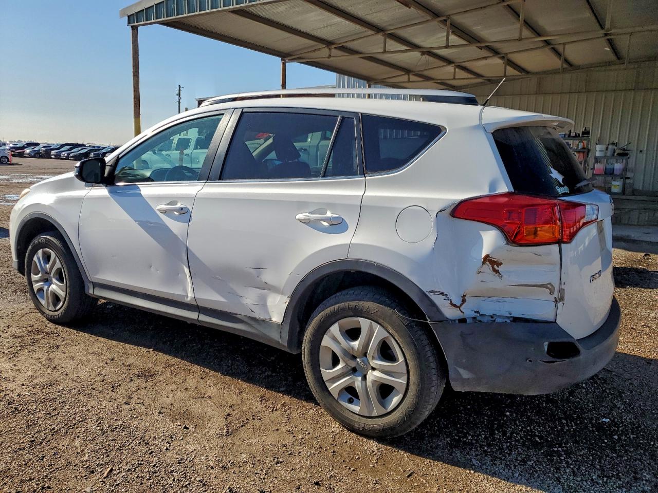 Toyota RAV4 Le Image 11