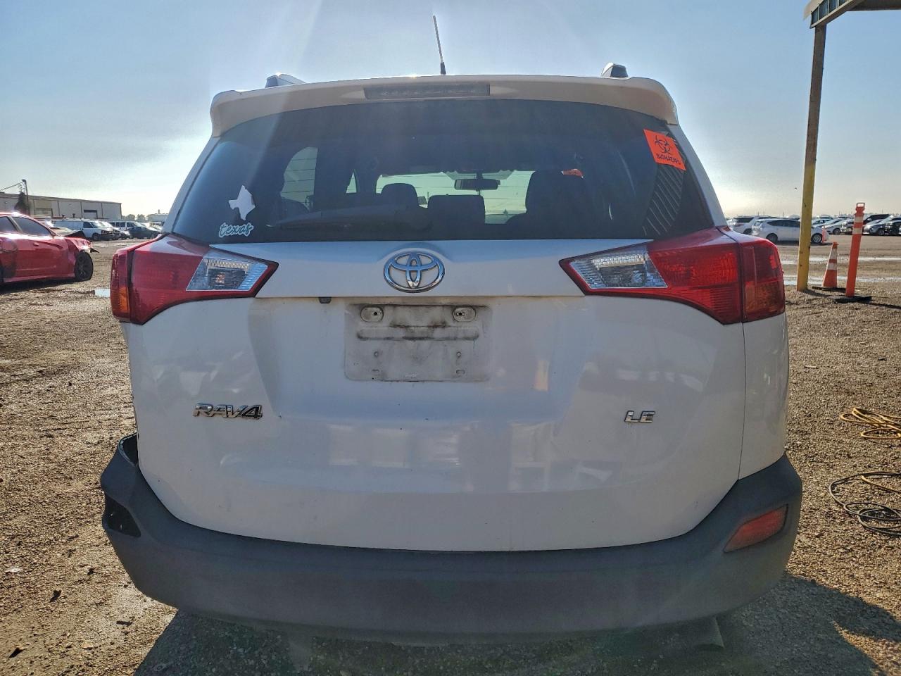 Toyota RAV4 Le Image 9