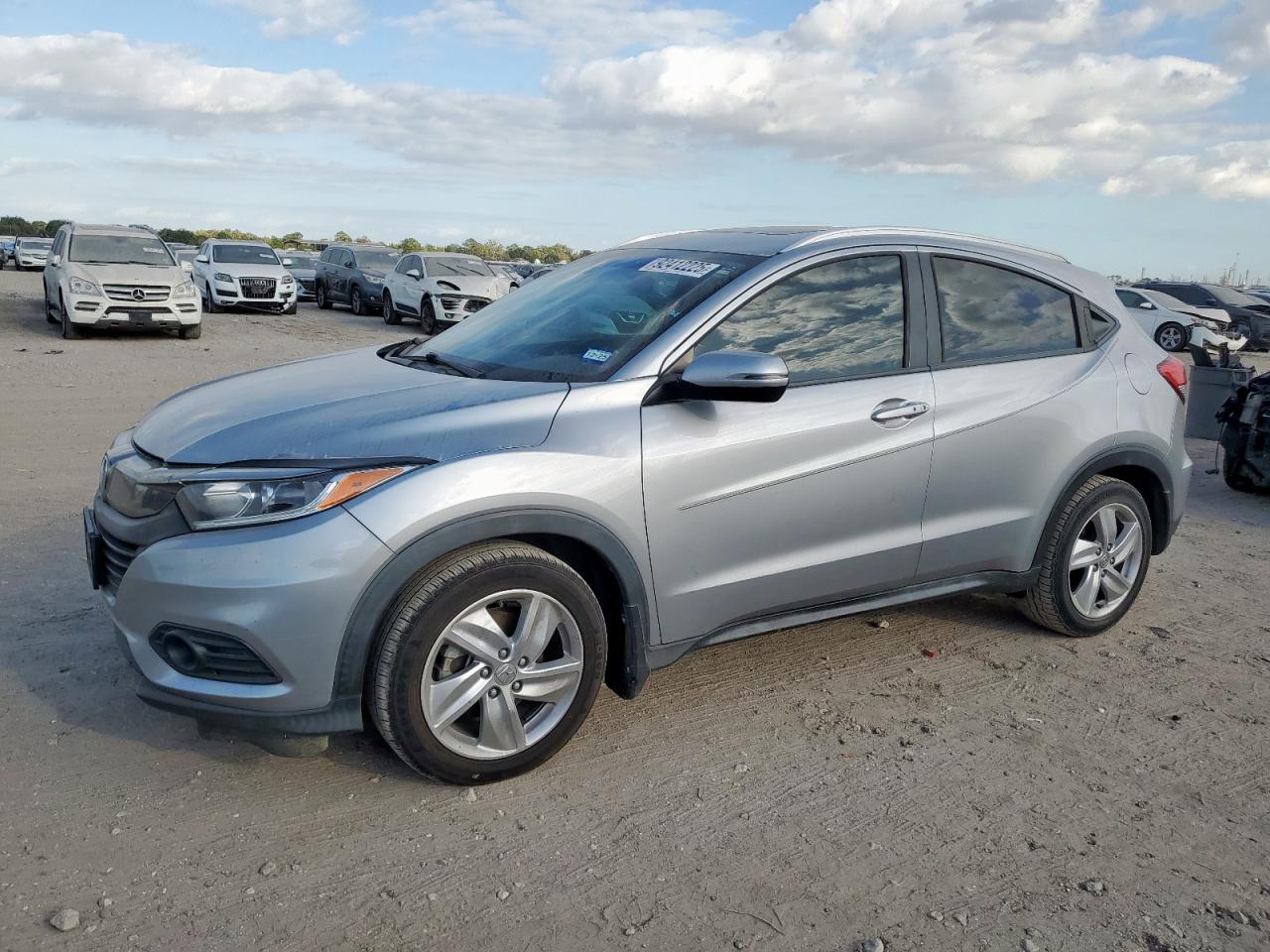 Honda HR-V Ex Image 1