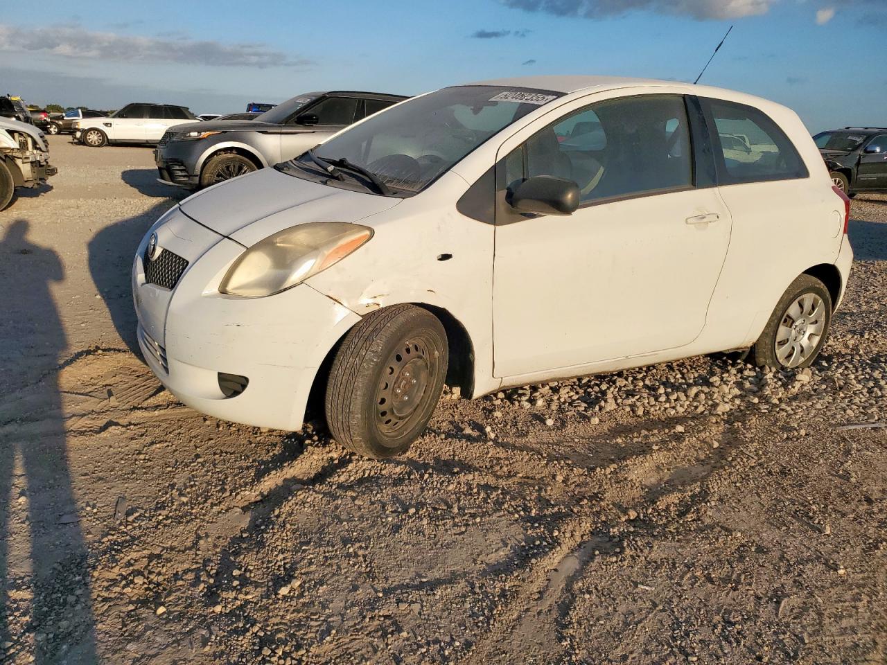 Toyota Yaris Image 1