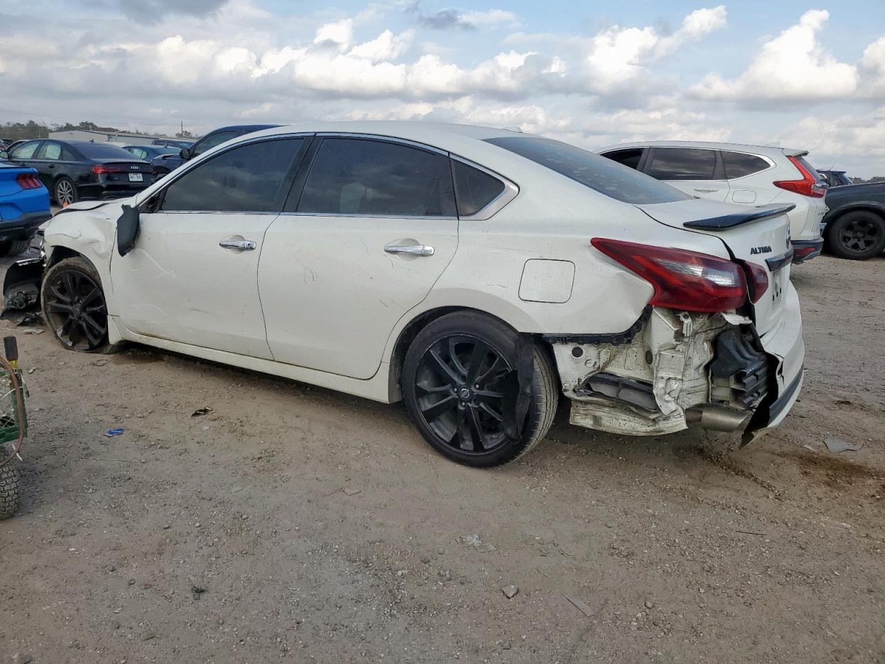 Nissan Altima 2.5 Image 12