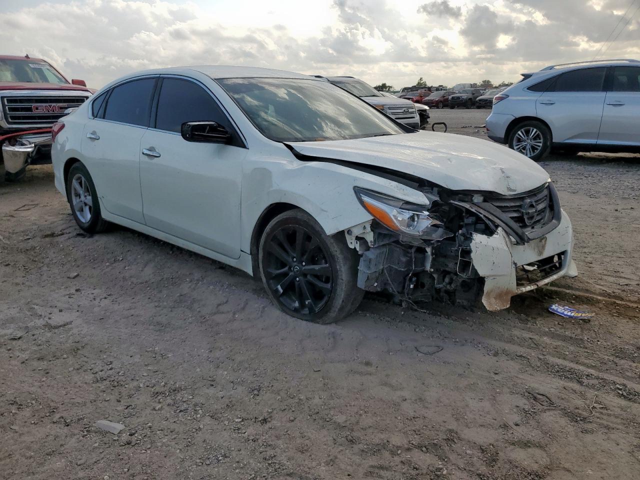 Nissan Altima 2.5 Image 4