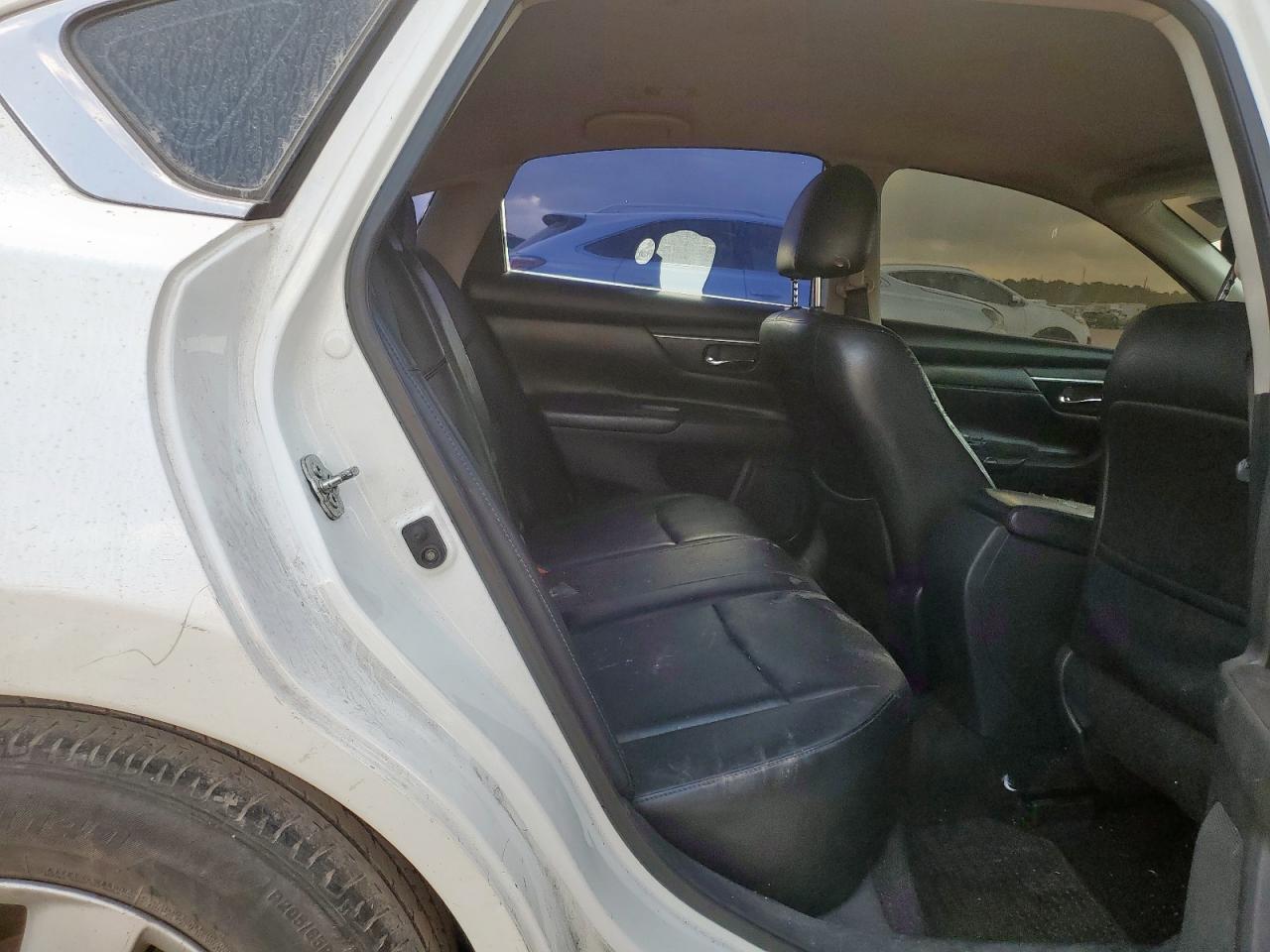 Nissan Altima 2.5 Image 10