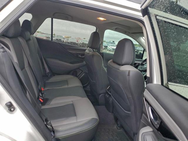 Subaru Outback Onyx Edition Xt Image 3