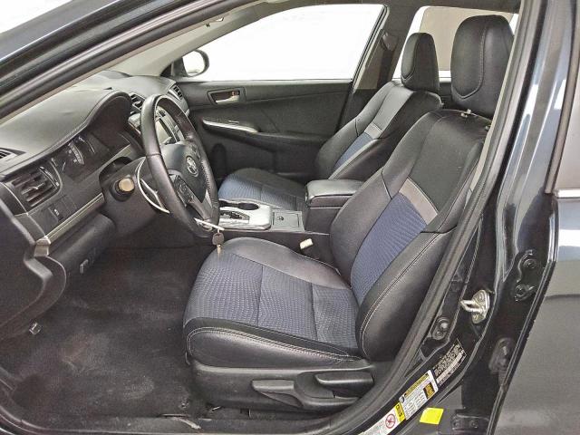 Toyota Camry Base Image 3