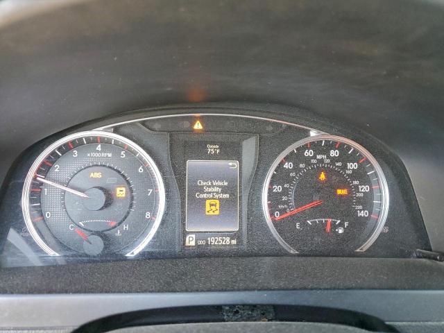 Toyota Camry Le Image 5