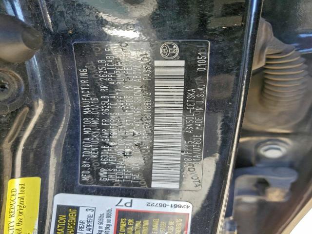 Toyota Camry Le Image 12