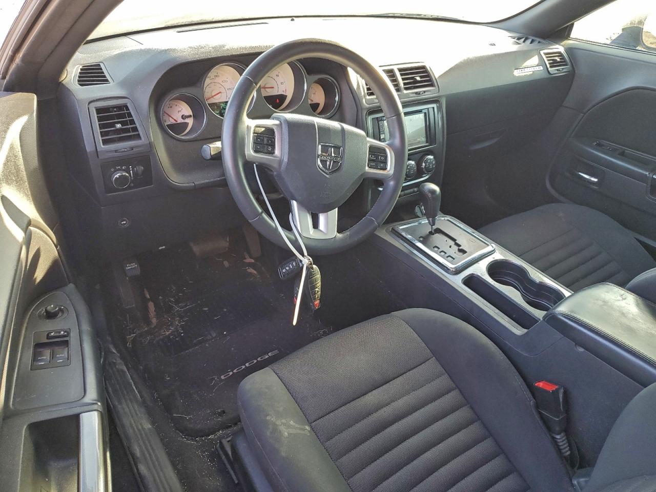 Dodge Challenger Sxt Image 2