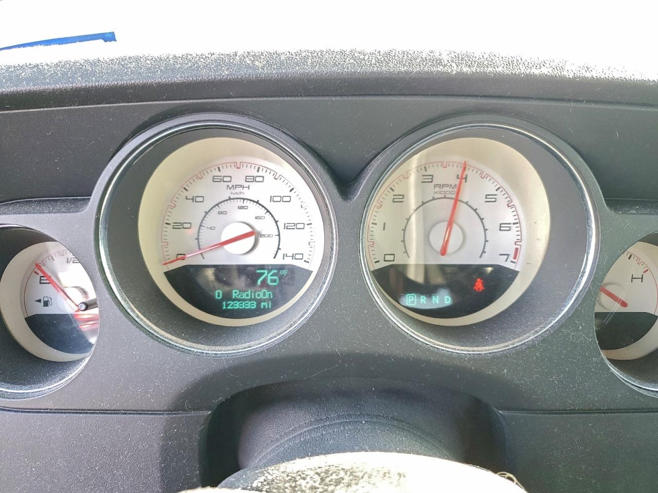 Dodge Challenger Sxt Image 10