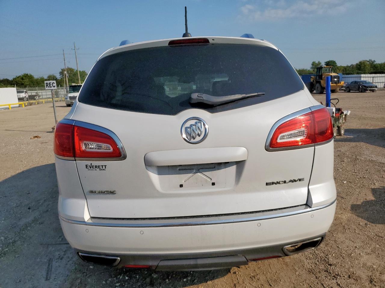 Buick Enclave Image 5