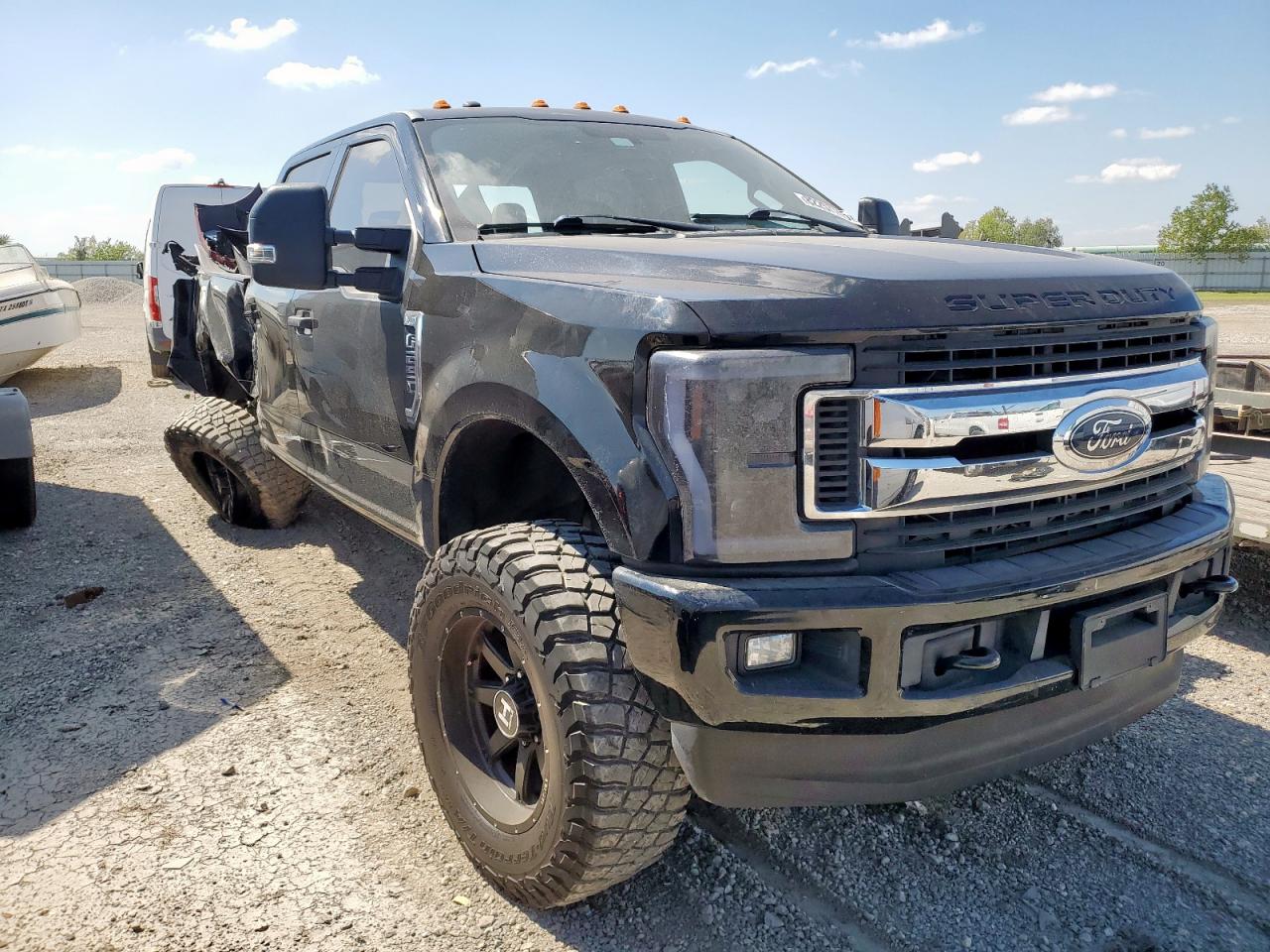 Ford F-250 Super Duty Image 9
