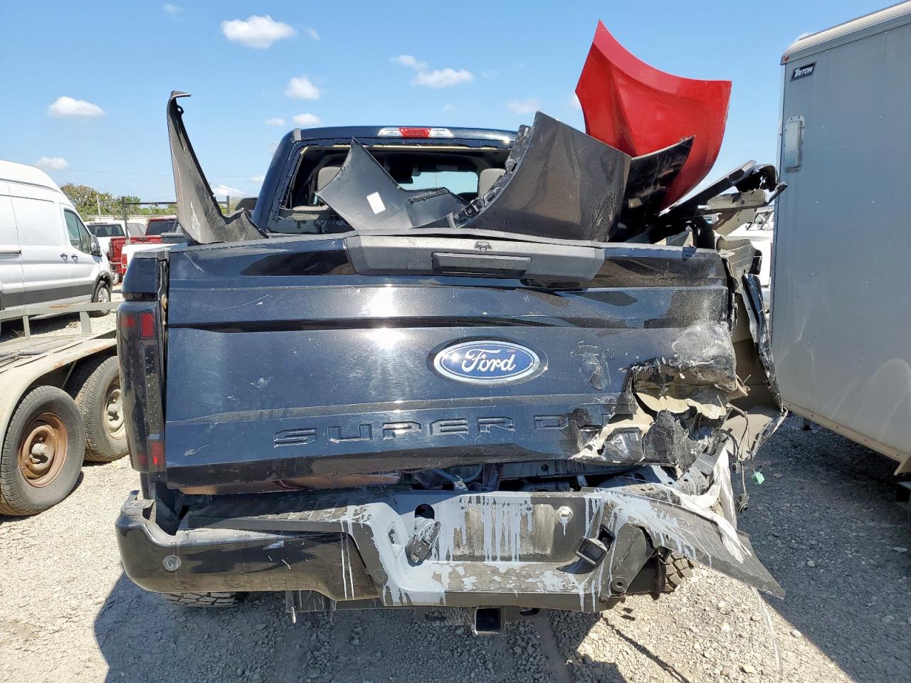 Ford F-250 Super Duty Image 11