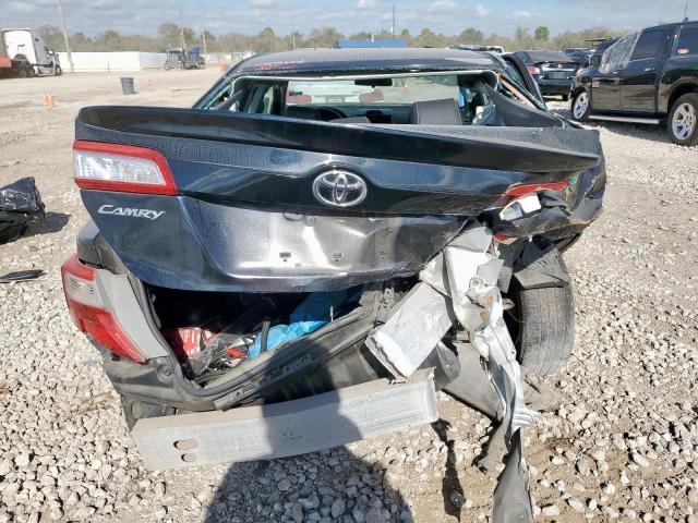 Toyota Camry L Image 4