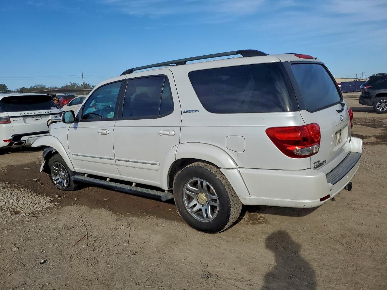 Toyota Sequoia Limited Image 2
