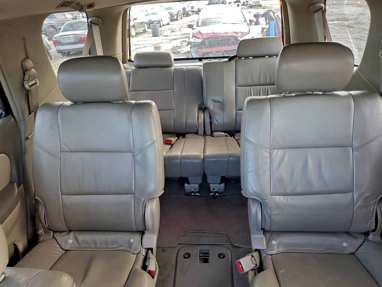 Toyota Sequoia Limited Image 4