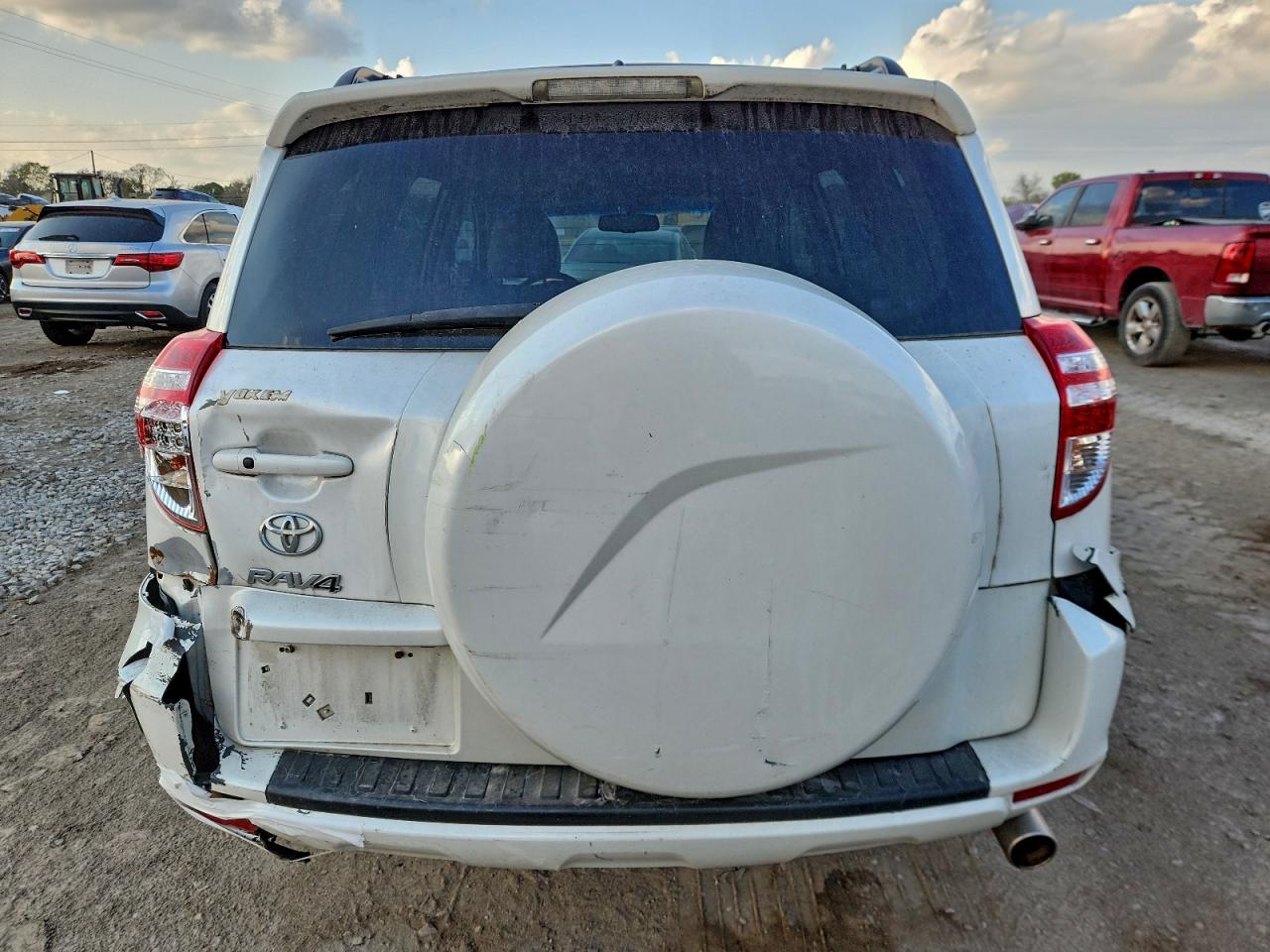 Toyota RAV4 Limited Image 4