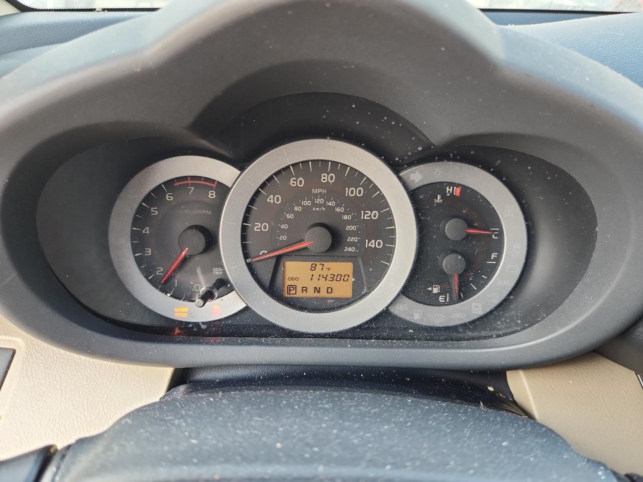 Toyota RAV4 Limited Image 6