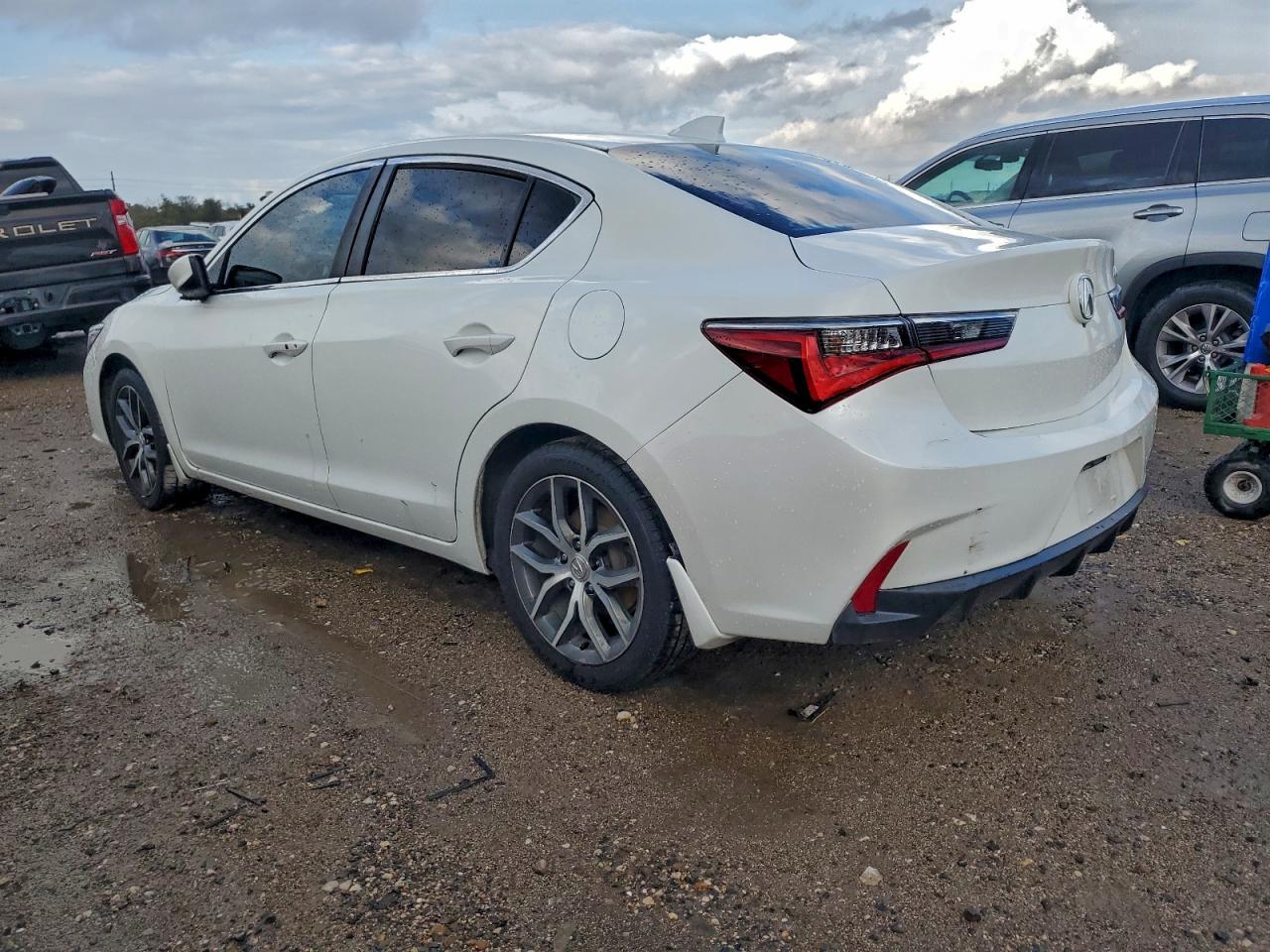 Acura ILX Premium Image 3