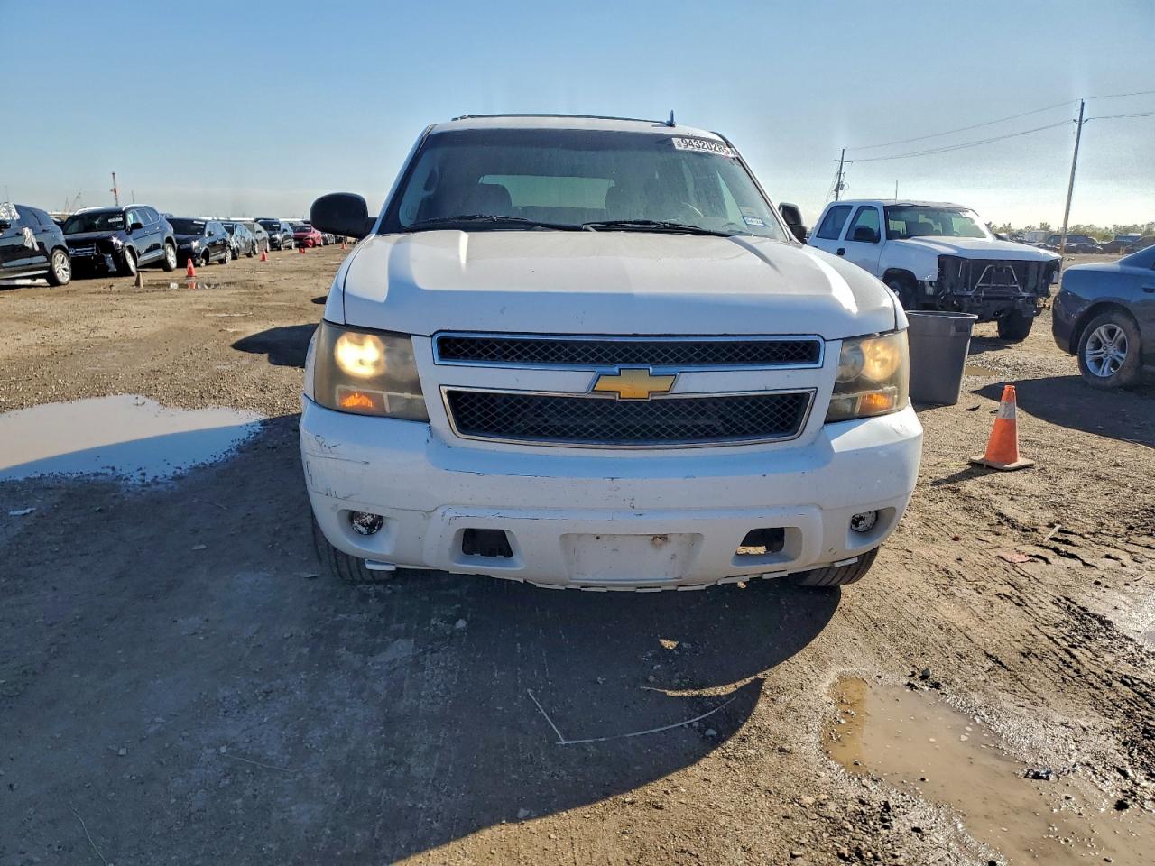 Chevrolet Tahoe C1500 Ls Image 12