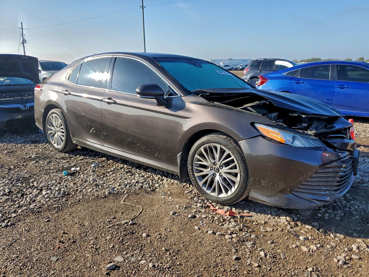 Toyota Camry Xle Image 8