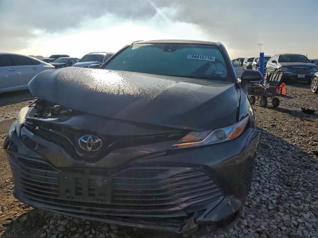 Toyota Camry Xle Image 12
