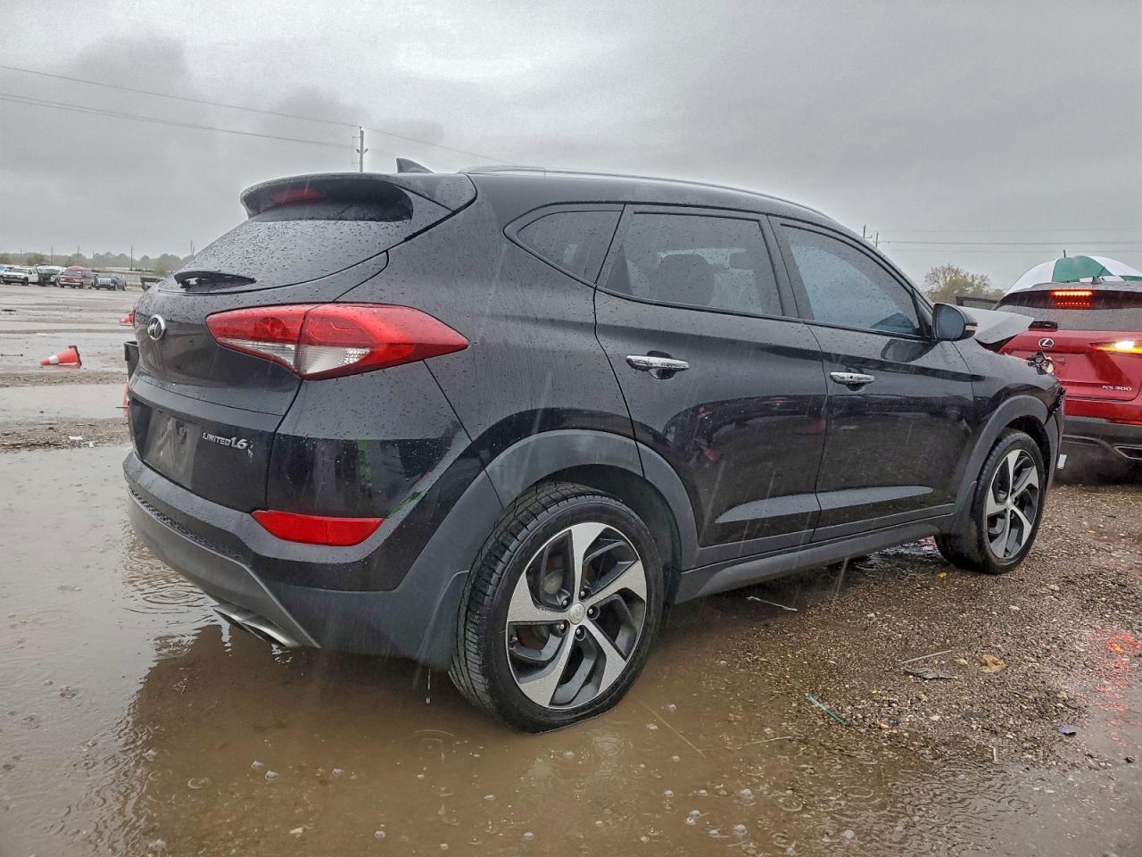 Hyundai TUCSON Limited Image 3