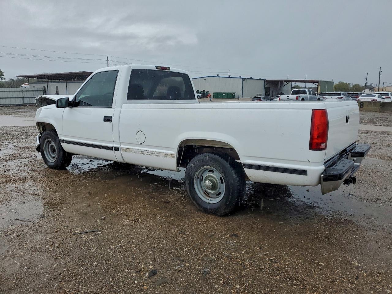GMC Sierra C1500 Image 3