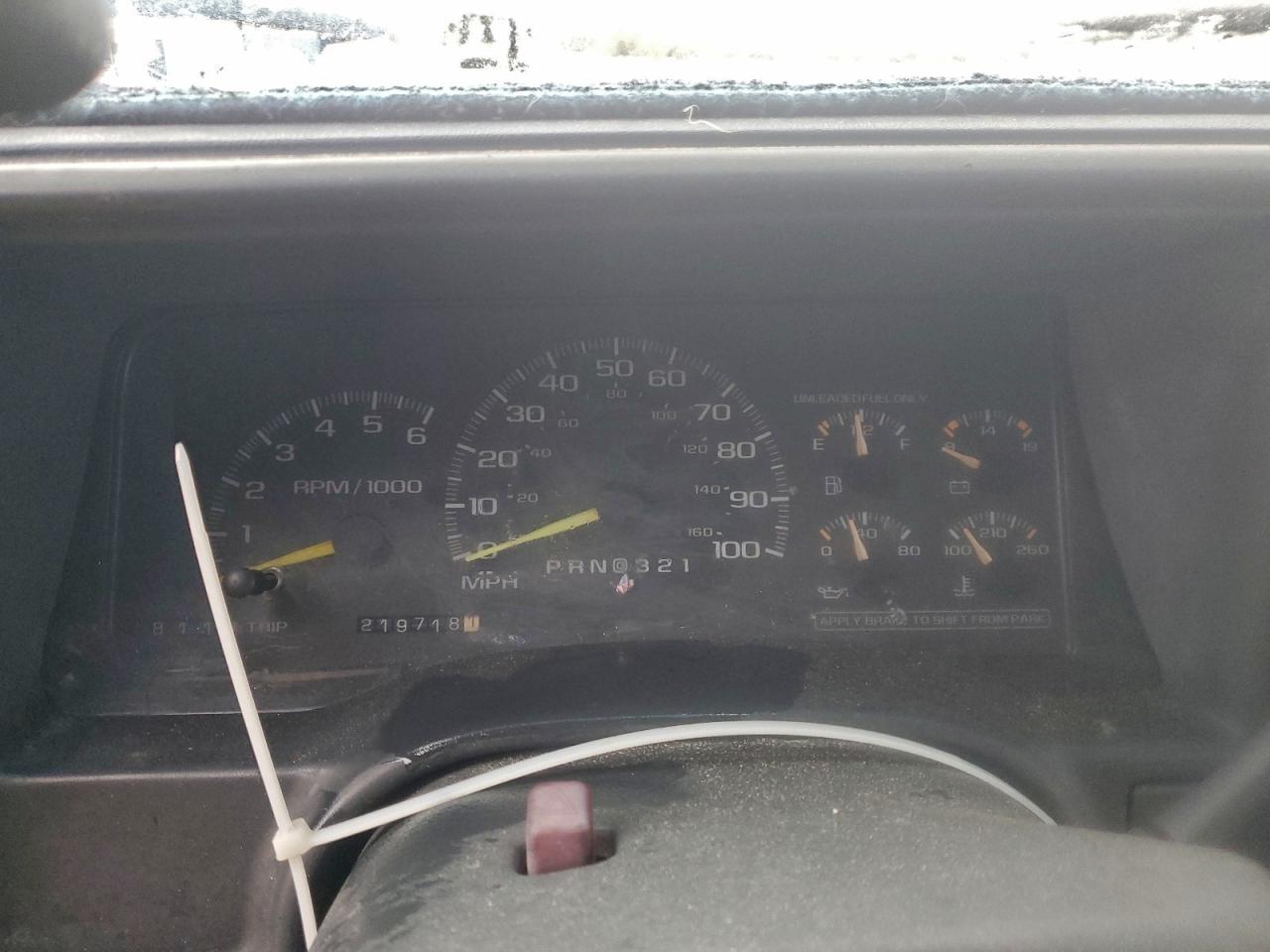 GMC Sierra C1500 Image 12