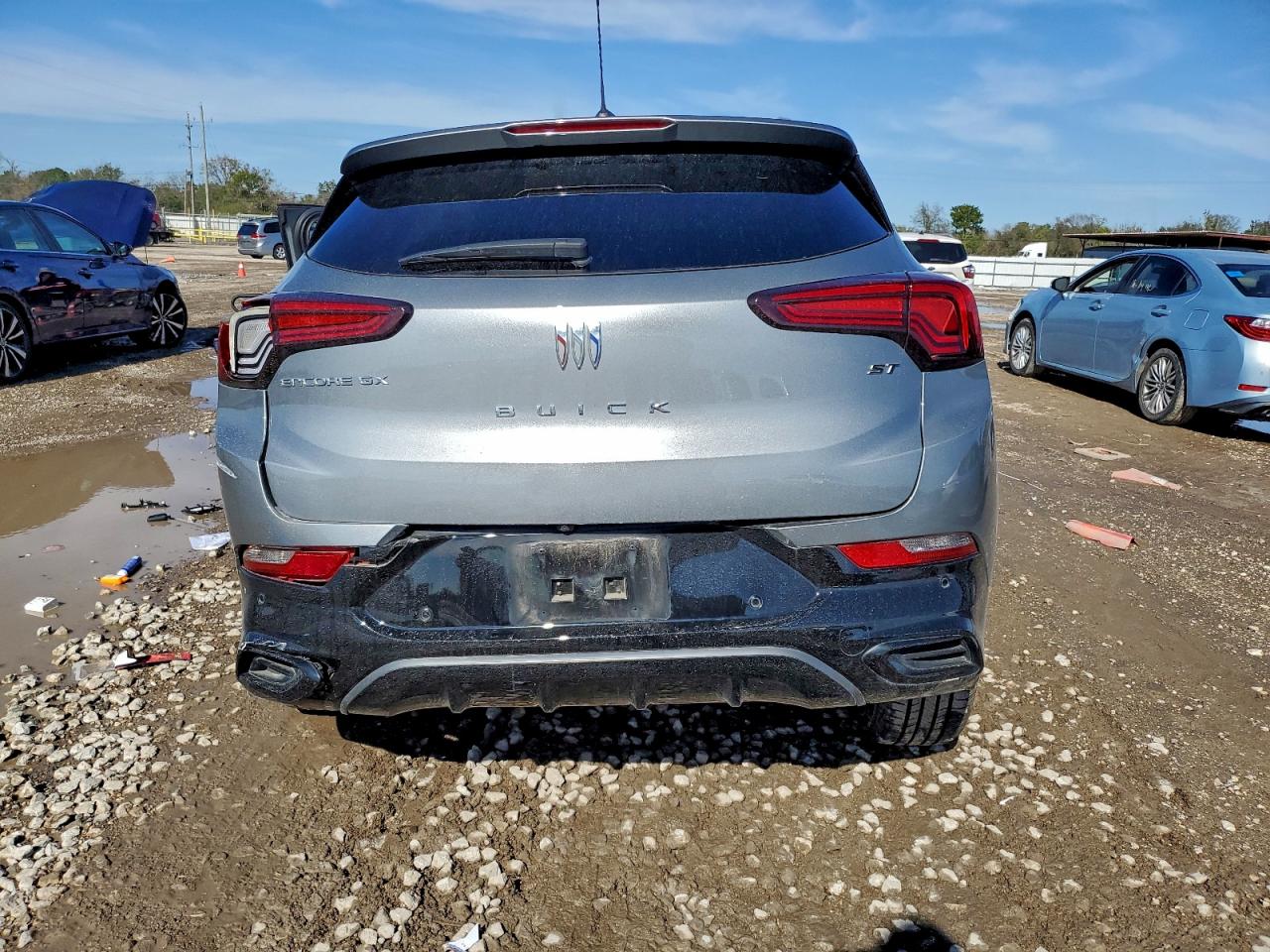 Buick Encore Sport Touring Image 7