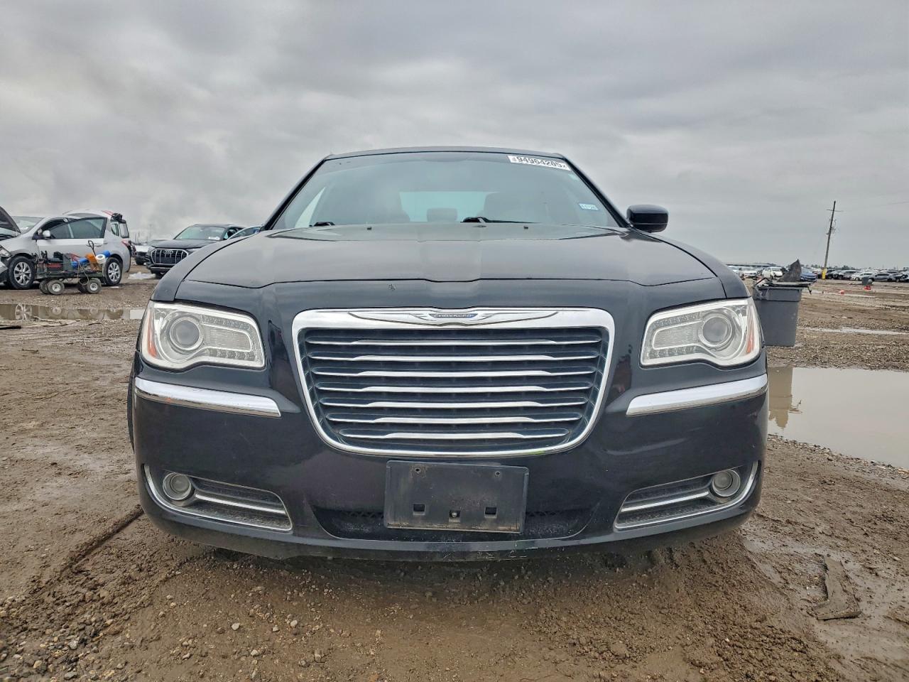 Chrysler 300 Image 9