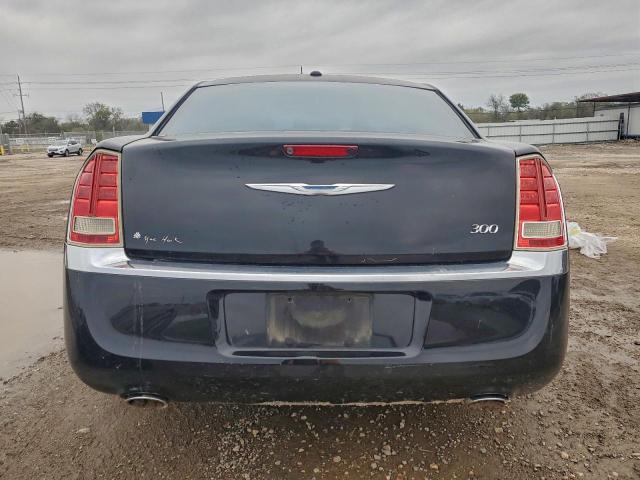 Chrysler 300 Image 4