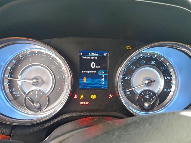 Chrysler 300 Image 11