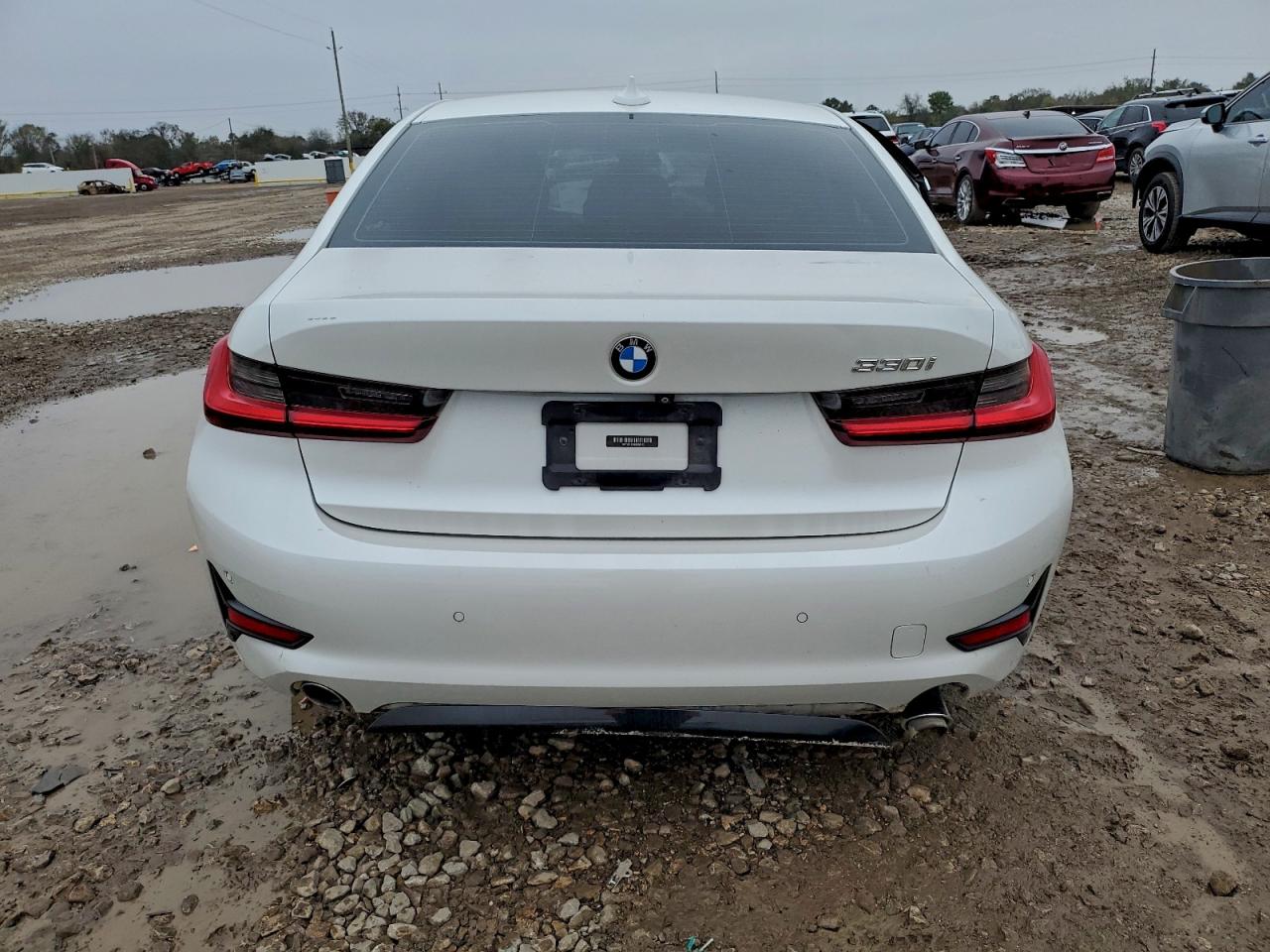 BMW 3 Series Image 7