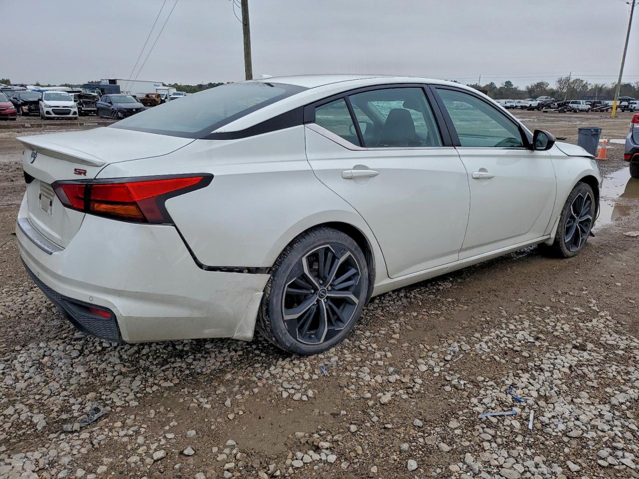 Nissan Altima Sr Image 5