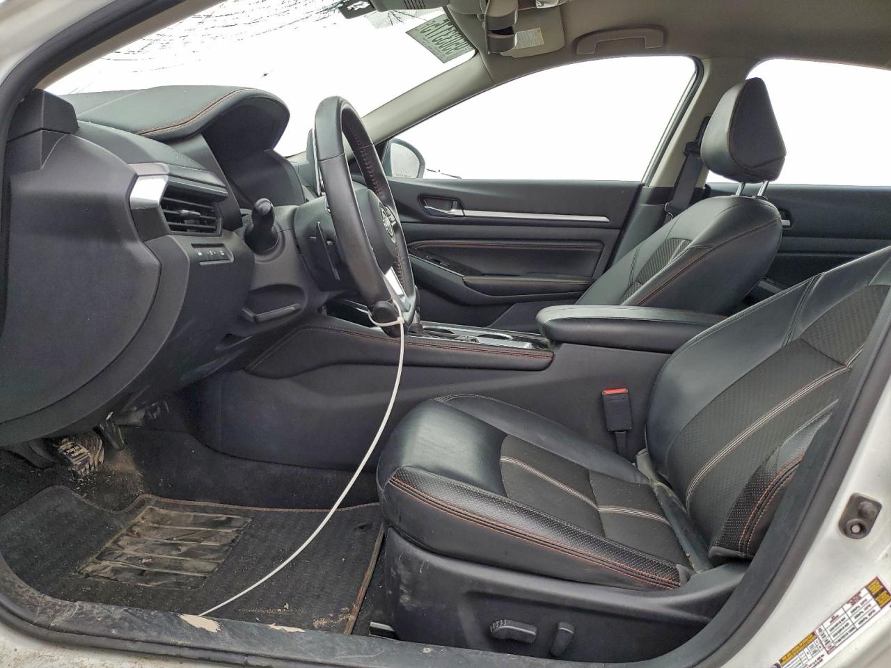 Nissan Altima Sr Image 11