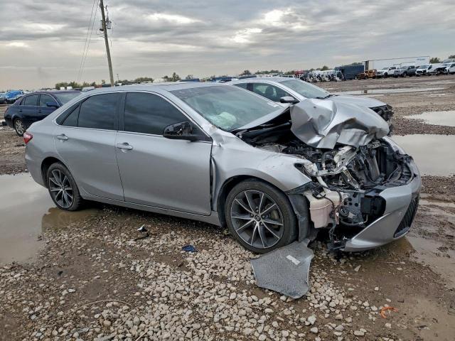 Toyota Camry Le Image 9