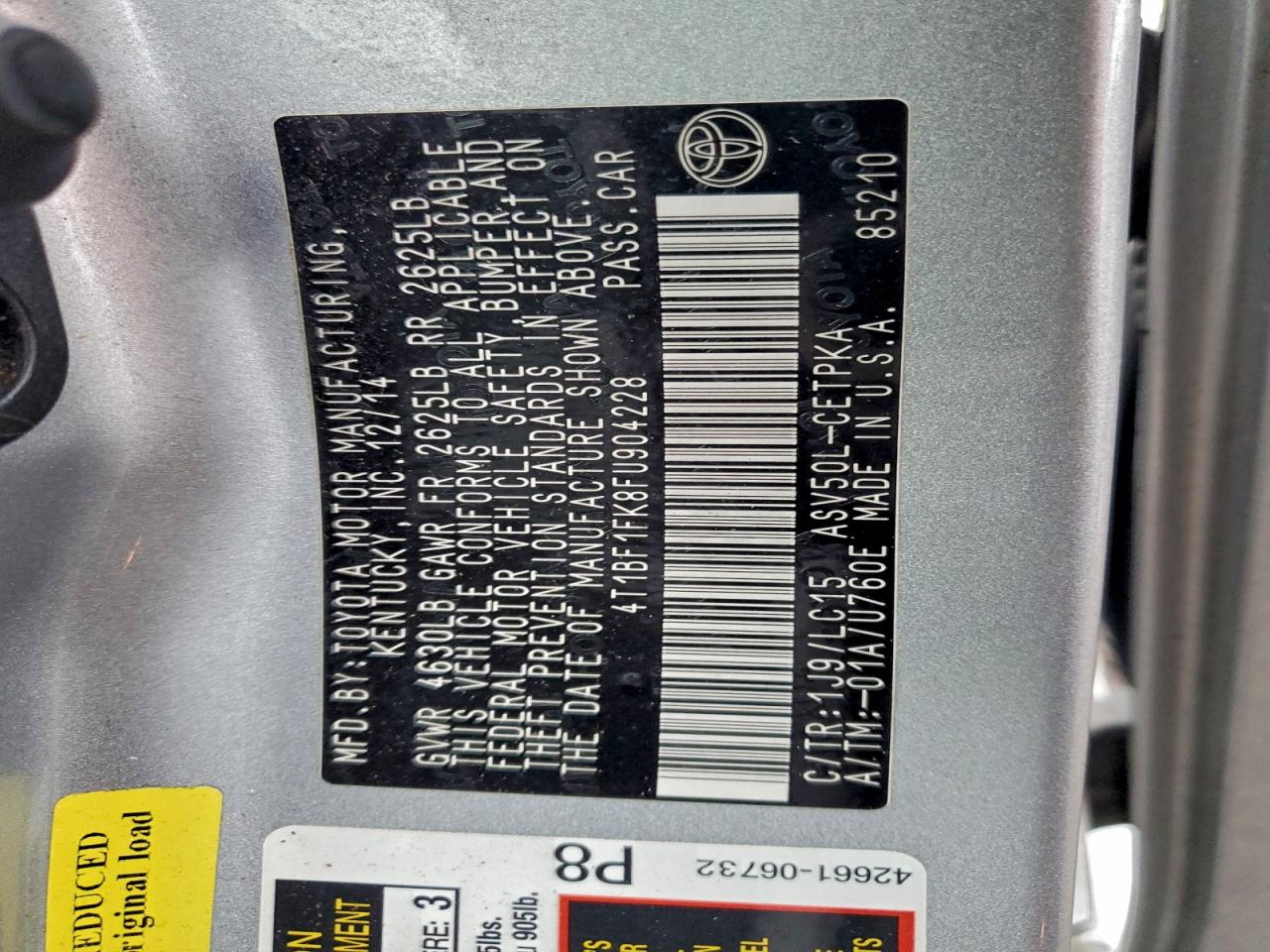 Toyota Camry Le Image 10