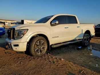  Salvage Nissan Titan