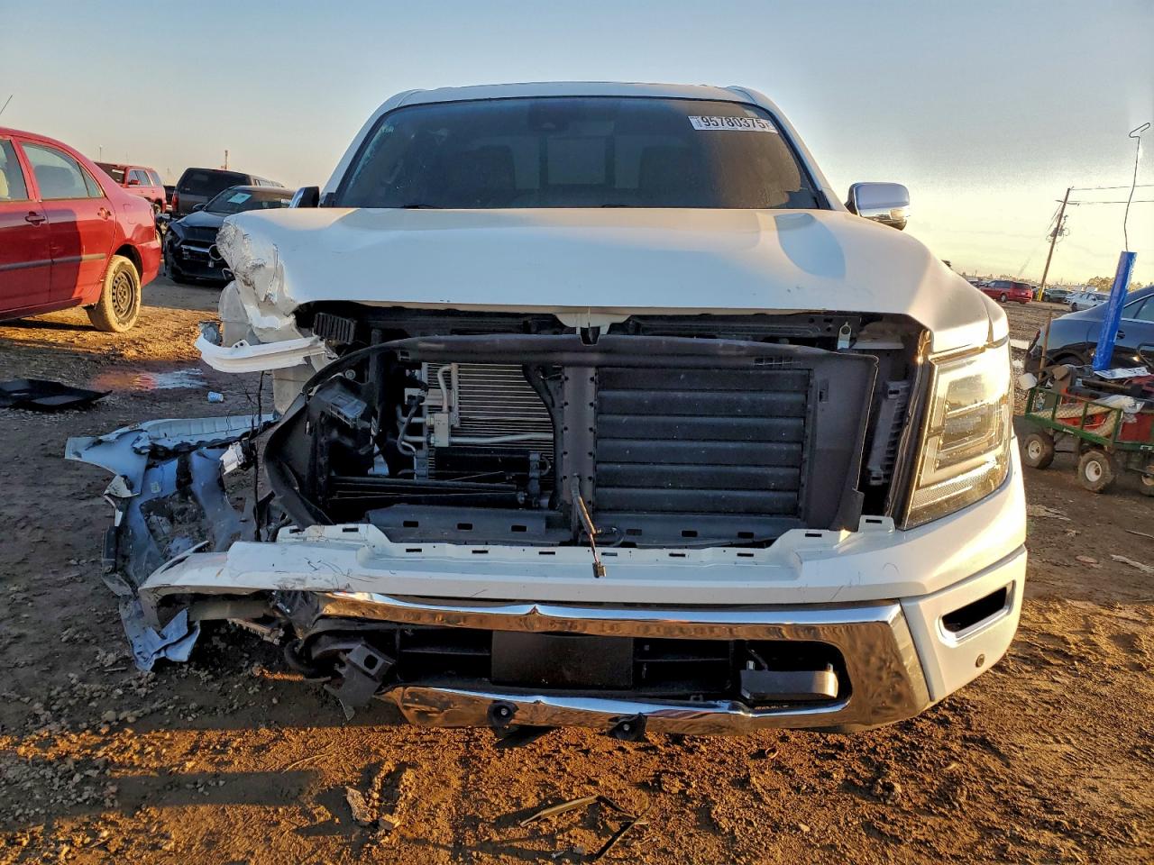 Nissan Titan Sv Image 10