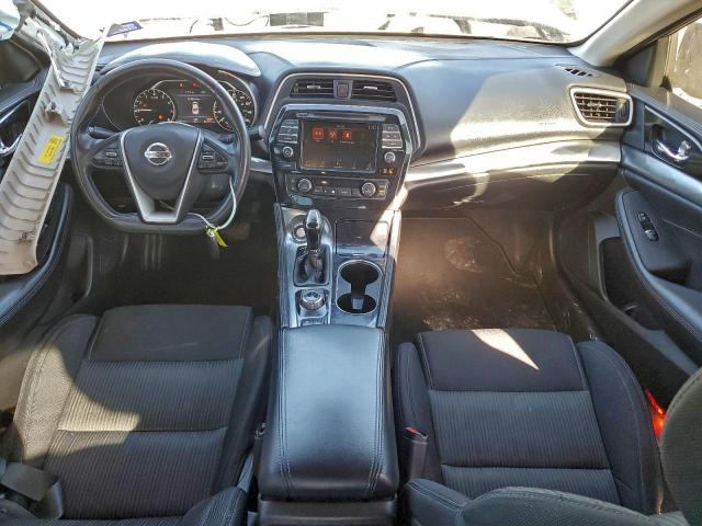 Nissan Maxima S Image 11