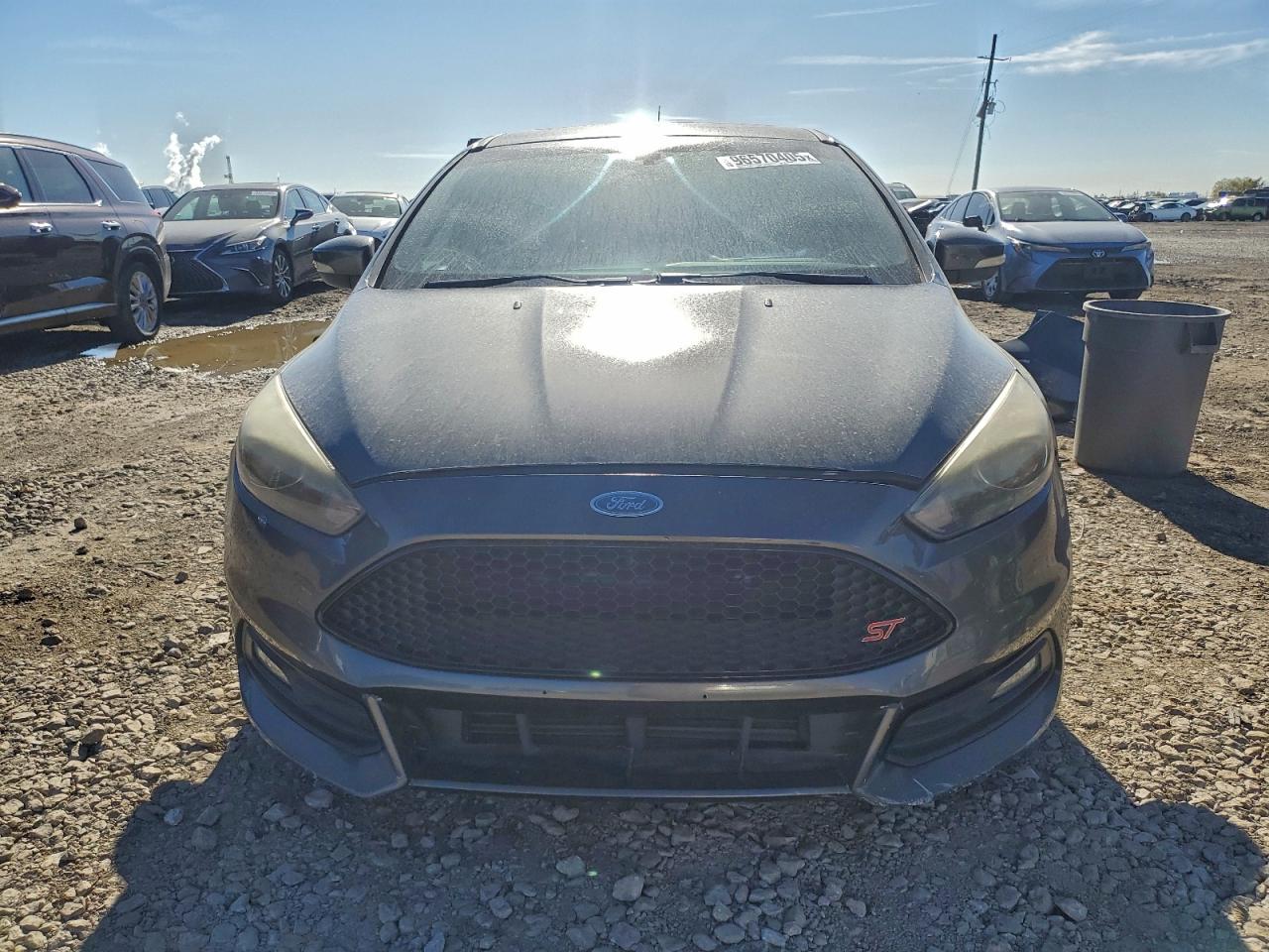 Ford Focus St Image 10