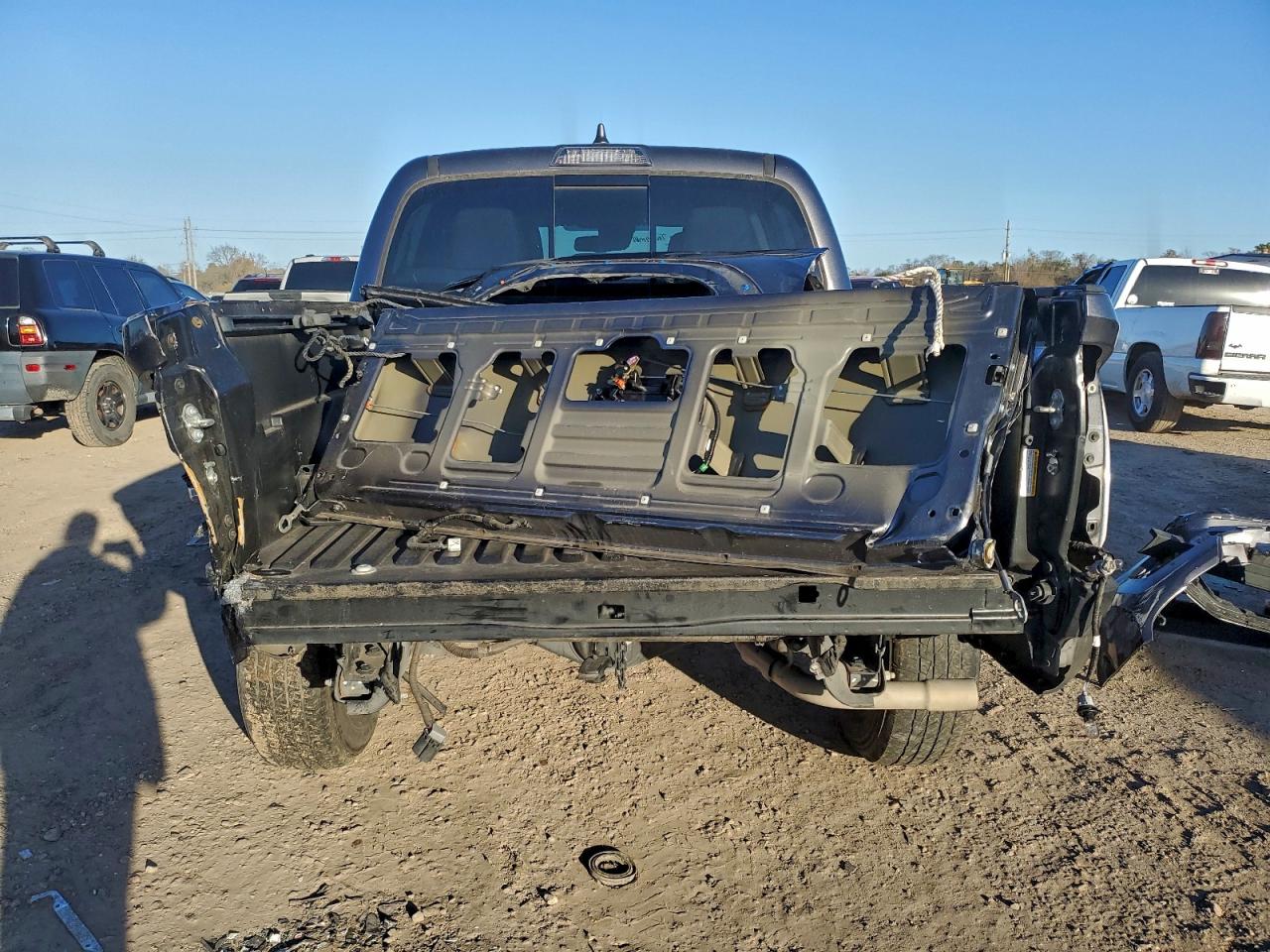 Toyota Tacoma Double Cab Image 5