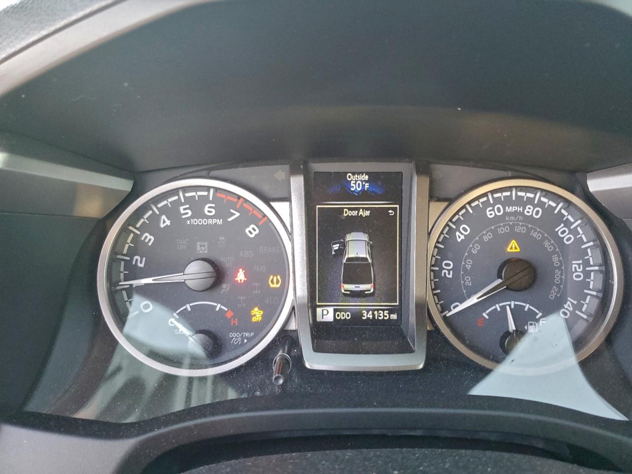 Toyota Tacoma Double Cab Image 8